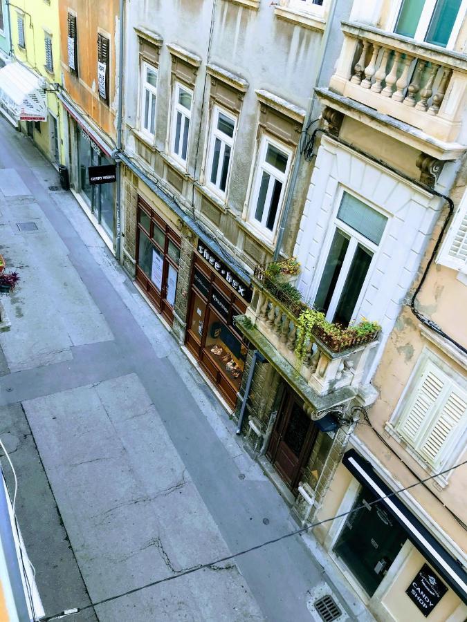 Pula Center Old Town Apartments And Rooms 外观 照片